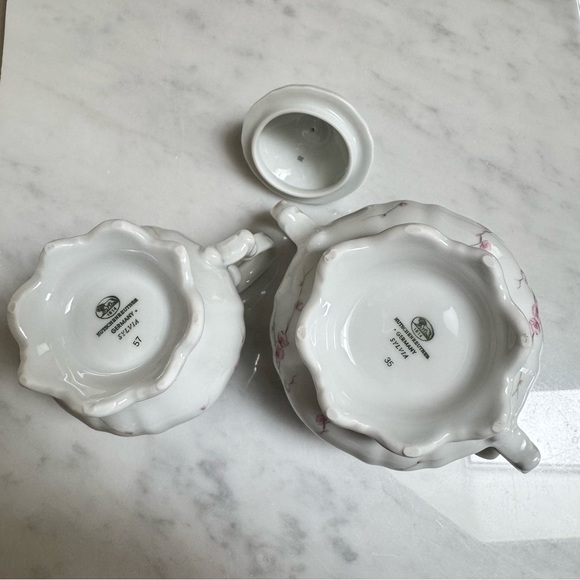Vintage 1814 Hutschenreuther Germany Sylvia Lidded Sugar Bowl & Creamer Set - Picture 8 of 13